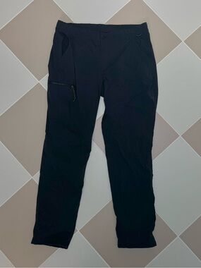 REI Black Trailmade Cargo Pants